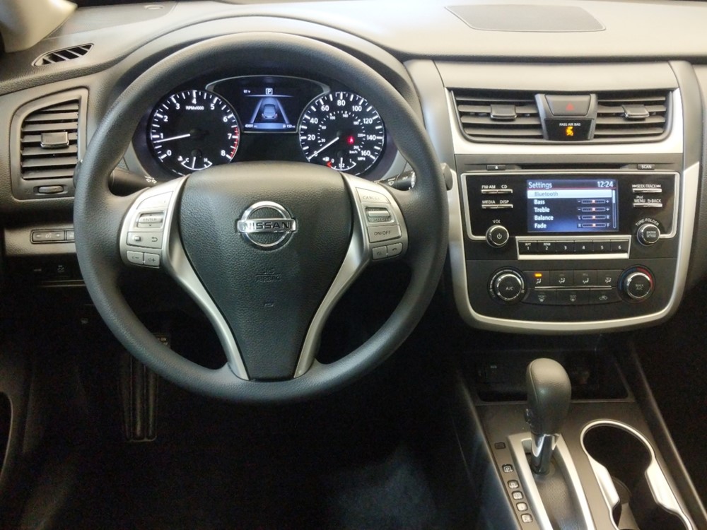 2017 Nissan Altima - Driver Dash