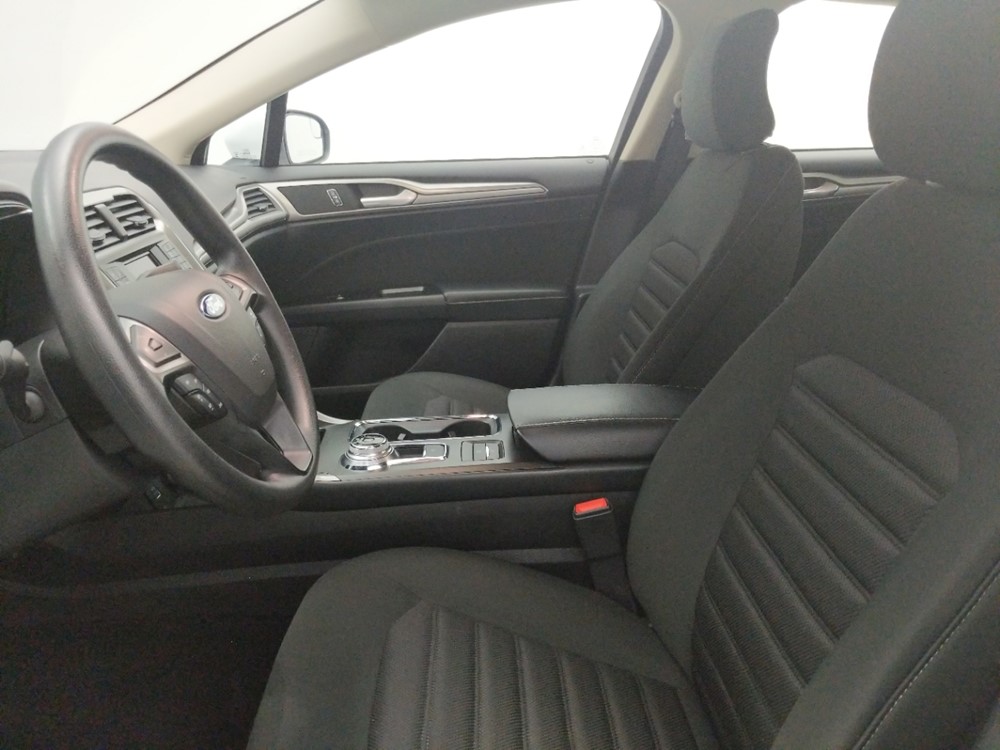 2017 Ford Fusion - Driver Front Seat