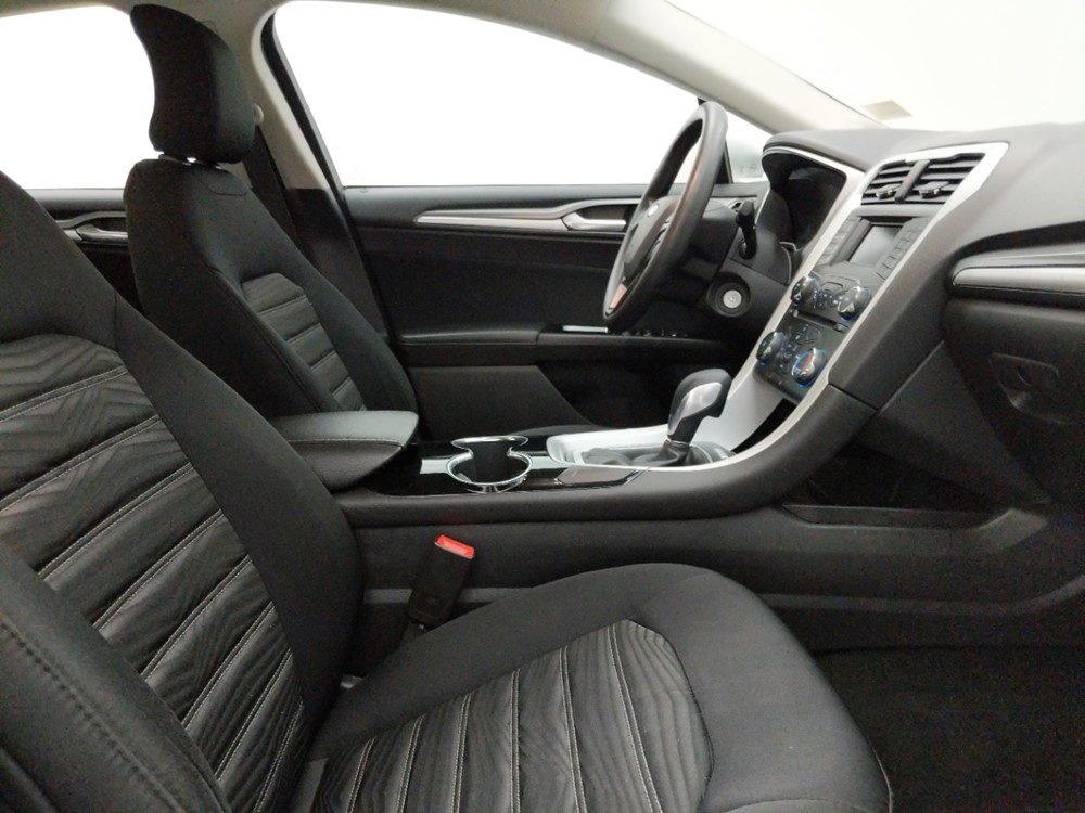 2016 Ford Fusion - Passenger Front Seat