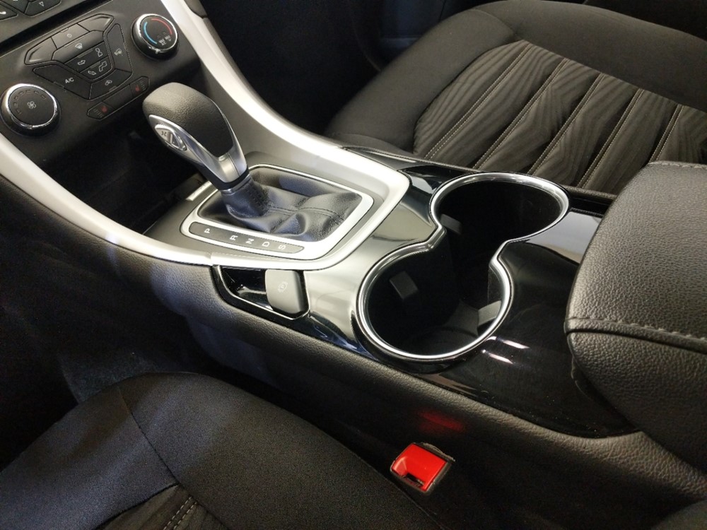 2016 Ford Fusion - Center Console/Cup Holders