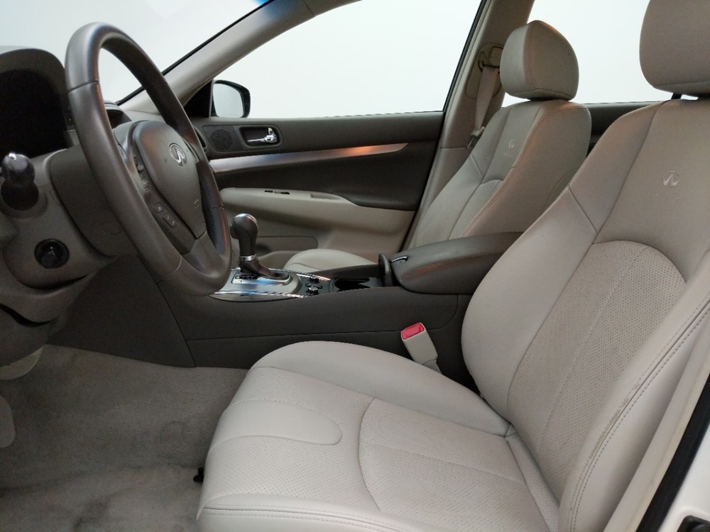 2012 INFINITI G37 - Driver Front Seat