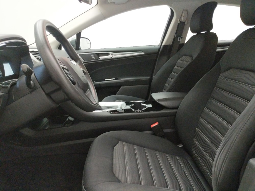 2016 Ford Fusion - Driver Front Seat