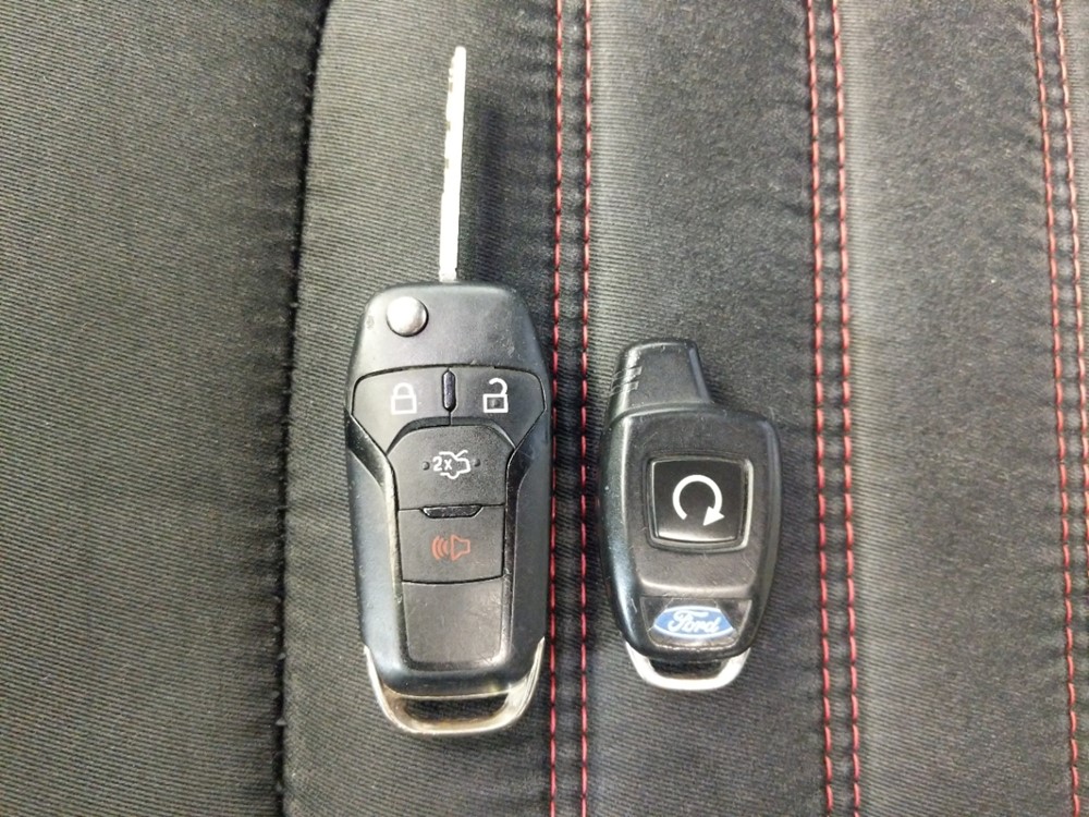 2016 Ford Fusion - Keys
