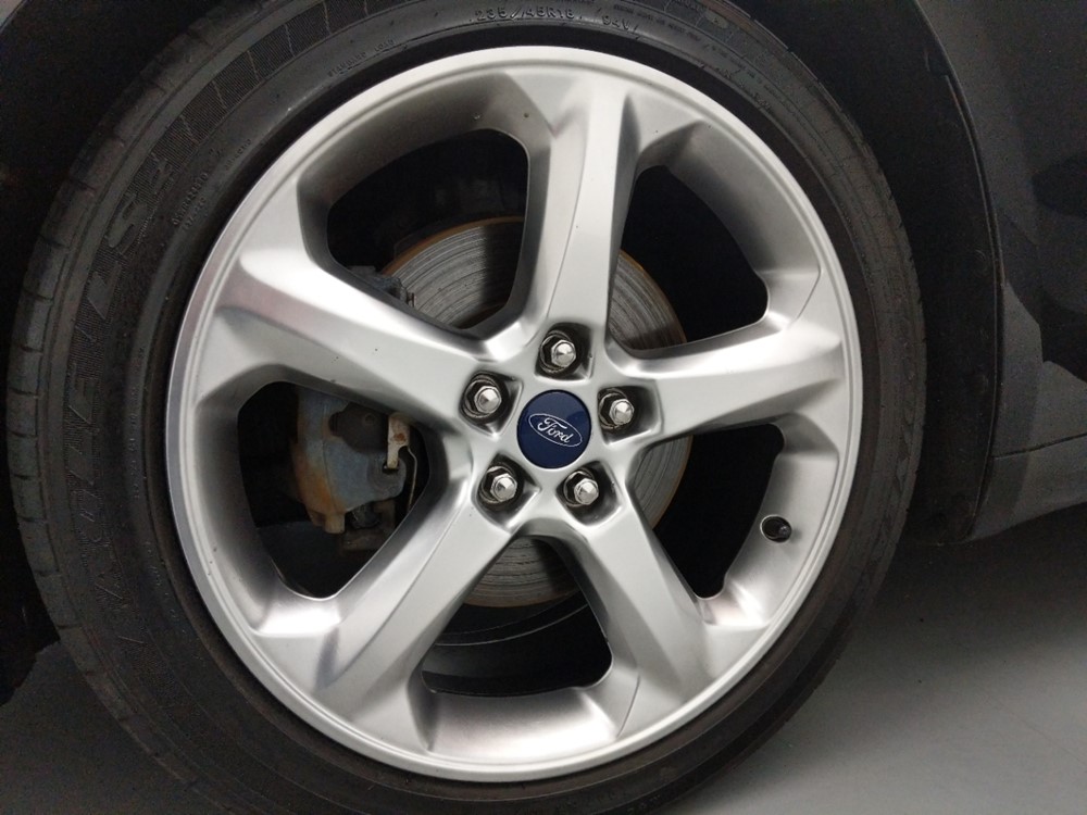 2016 Ford Fusion - Wheel