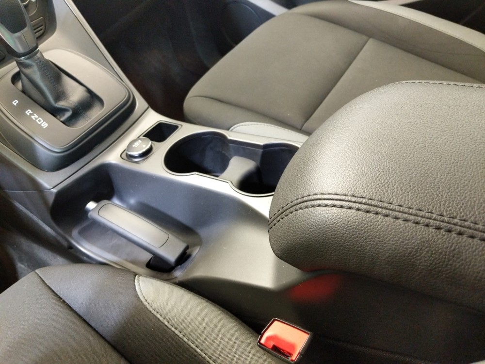 2016 Ford Escape - Center Console/Cup Holders