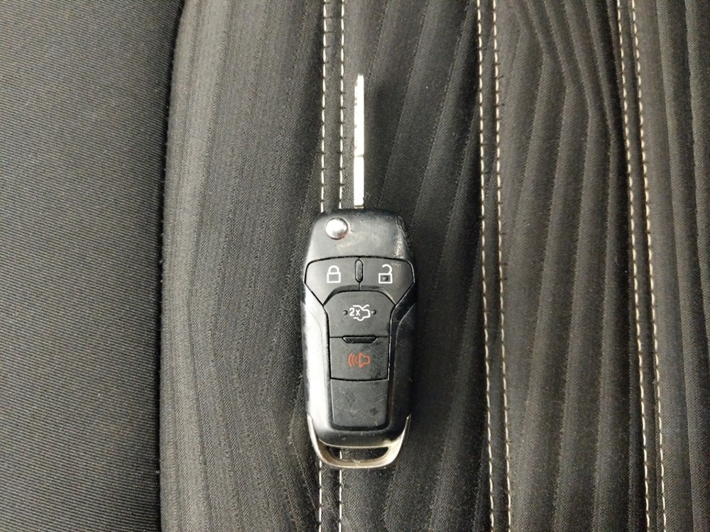2016 Ford Fusion - Keys