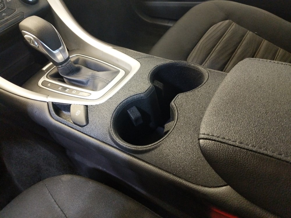 2016 Ford Fusion - Center Console/Cup Holders