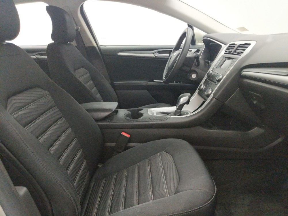 2016 Ford Fusion - Passenger Front Seat