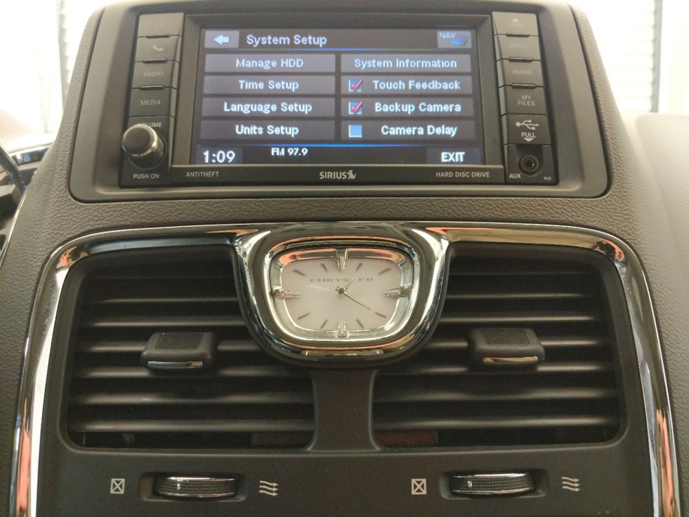 2016 Chrysler Town and Country - Stereo Package