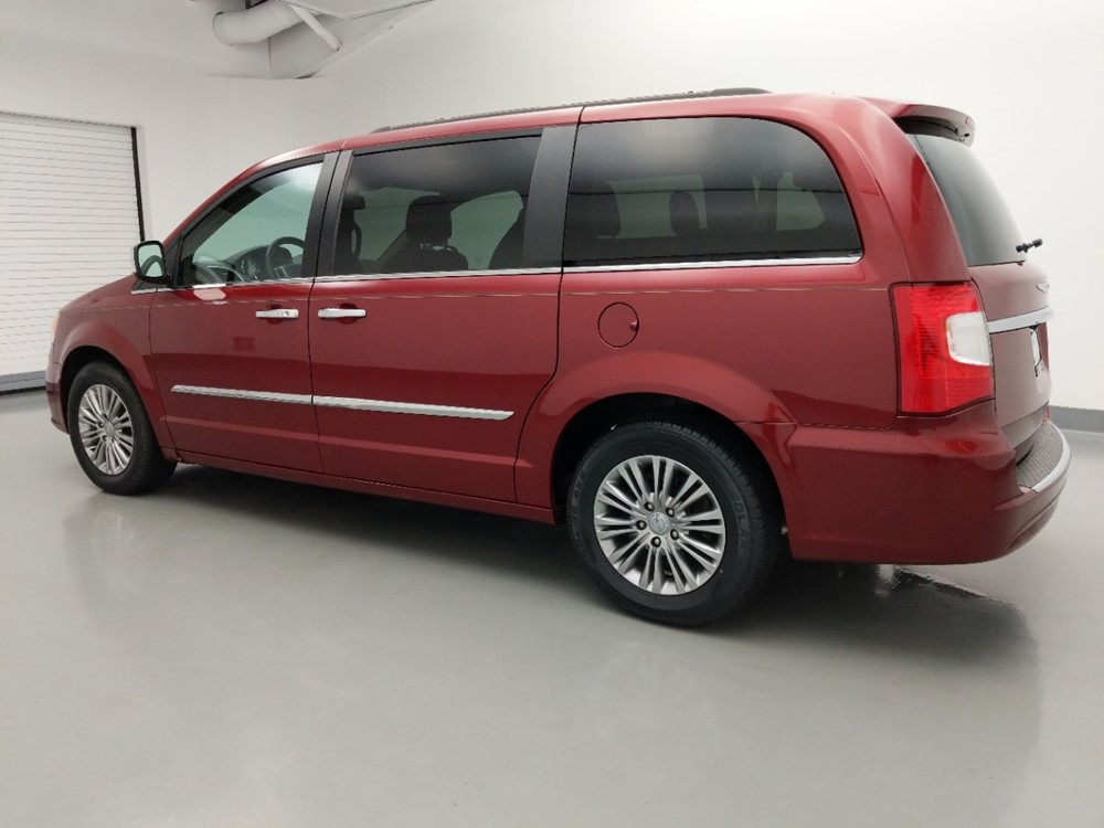 2016 Chrysler Town and Country - Driver Rear Side