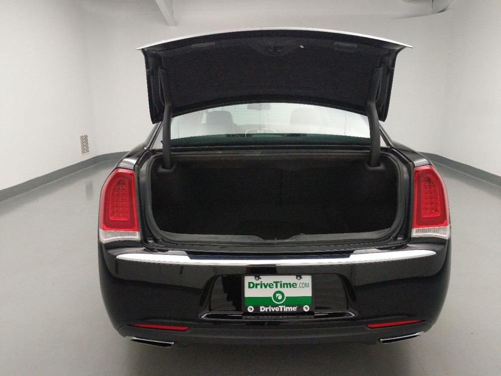 2016 Chrysler 300 - Trunk