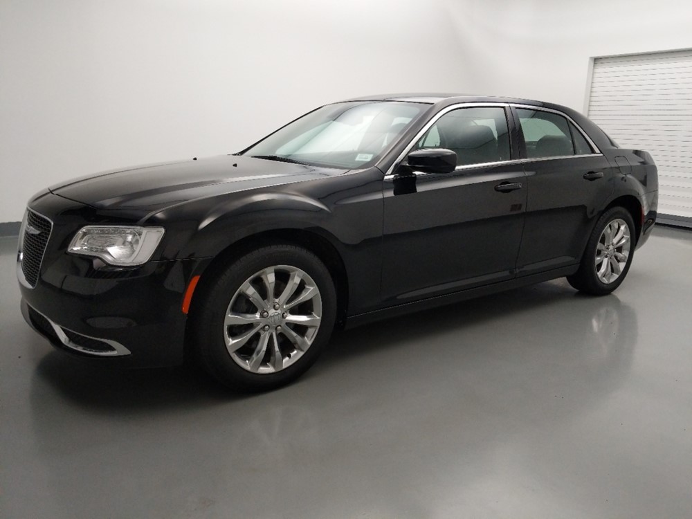 2016 Chrysler 300 - Driver Front Side