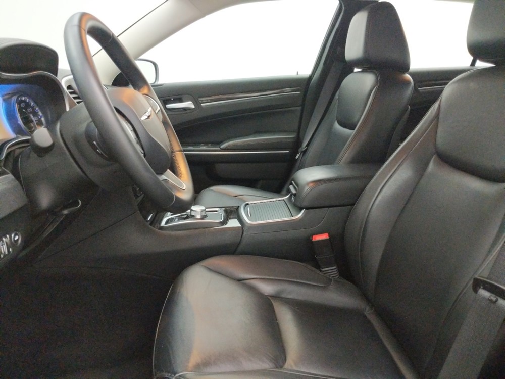 2016 Chrysler 300 - Driver Front Seat
