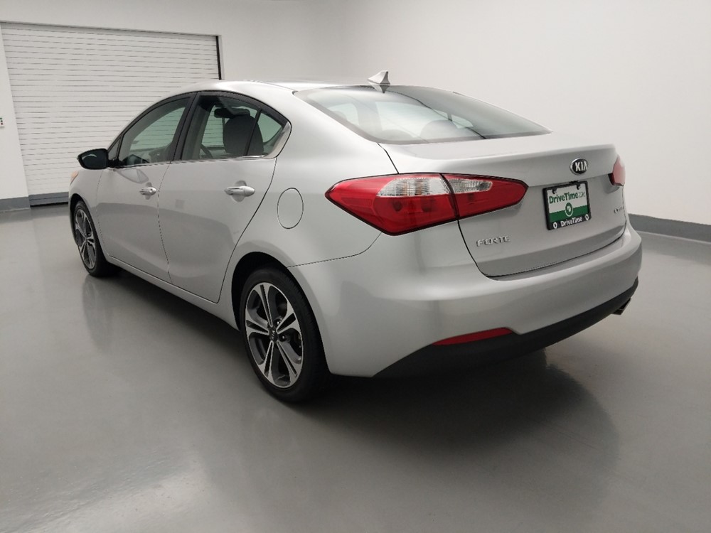 2016 Kia Forte - Driver Rear Bumper