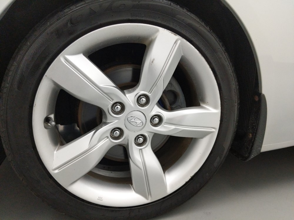 2012 Hyundai Veloster - Wheel