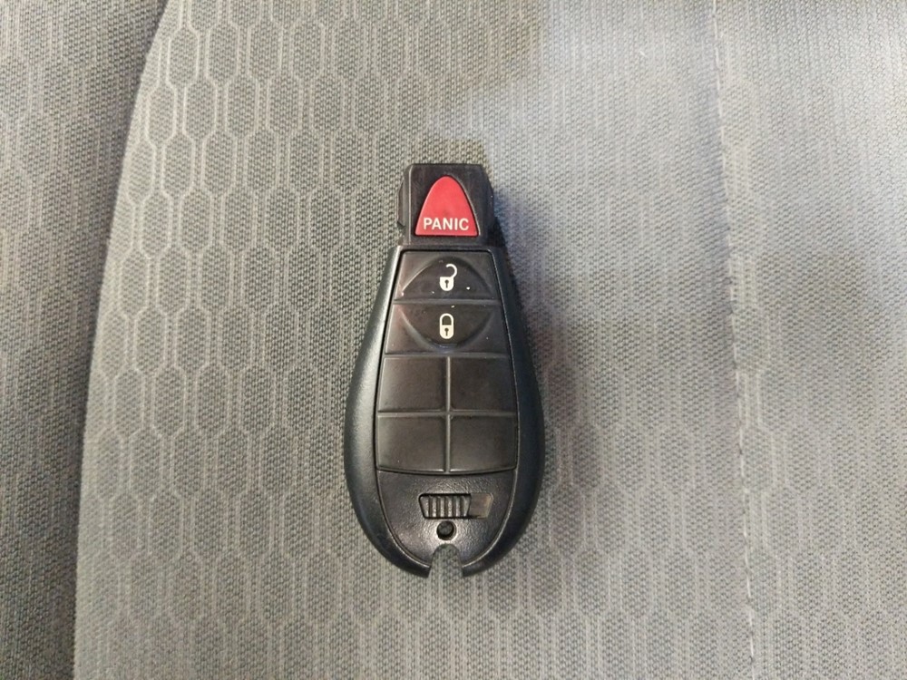 2015 Dodge Ram 1500 - Keys