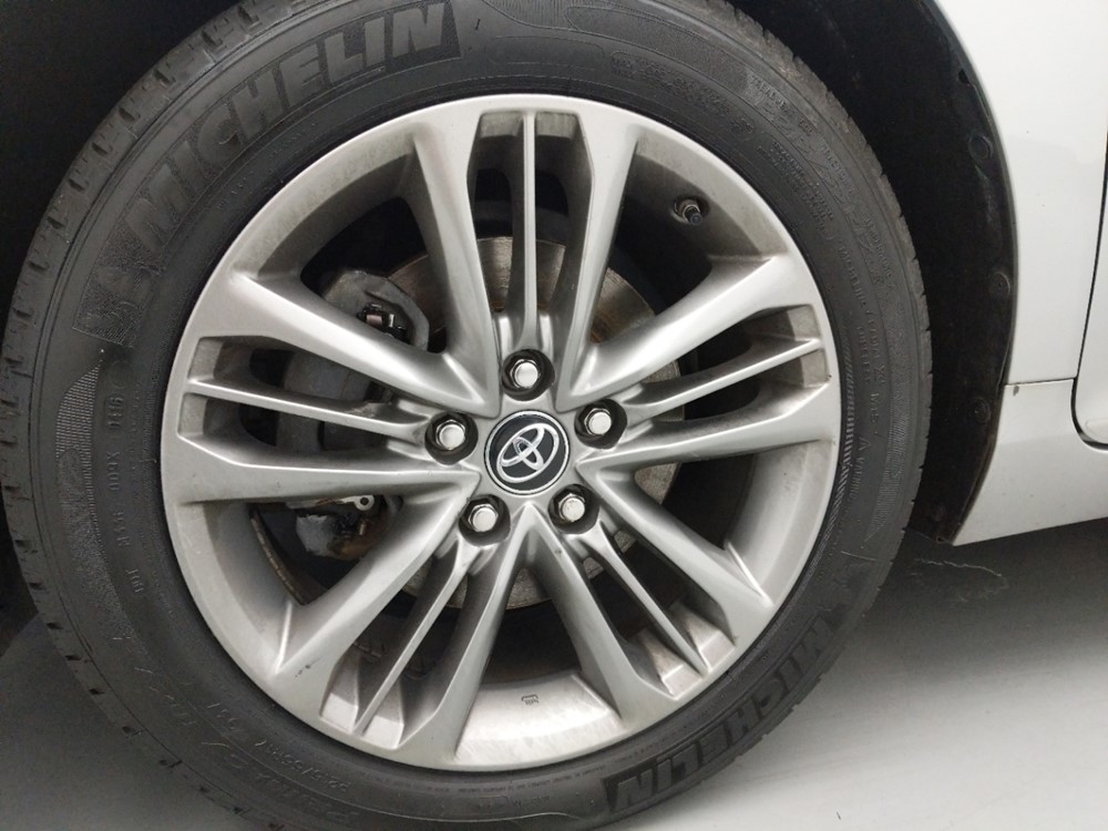 2016 Toyota Camry - Wheel