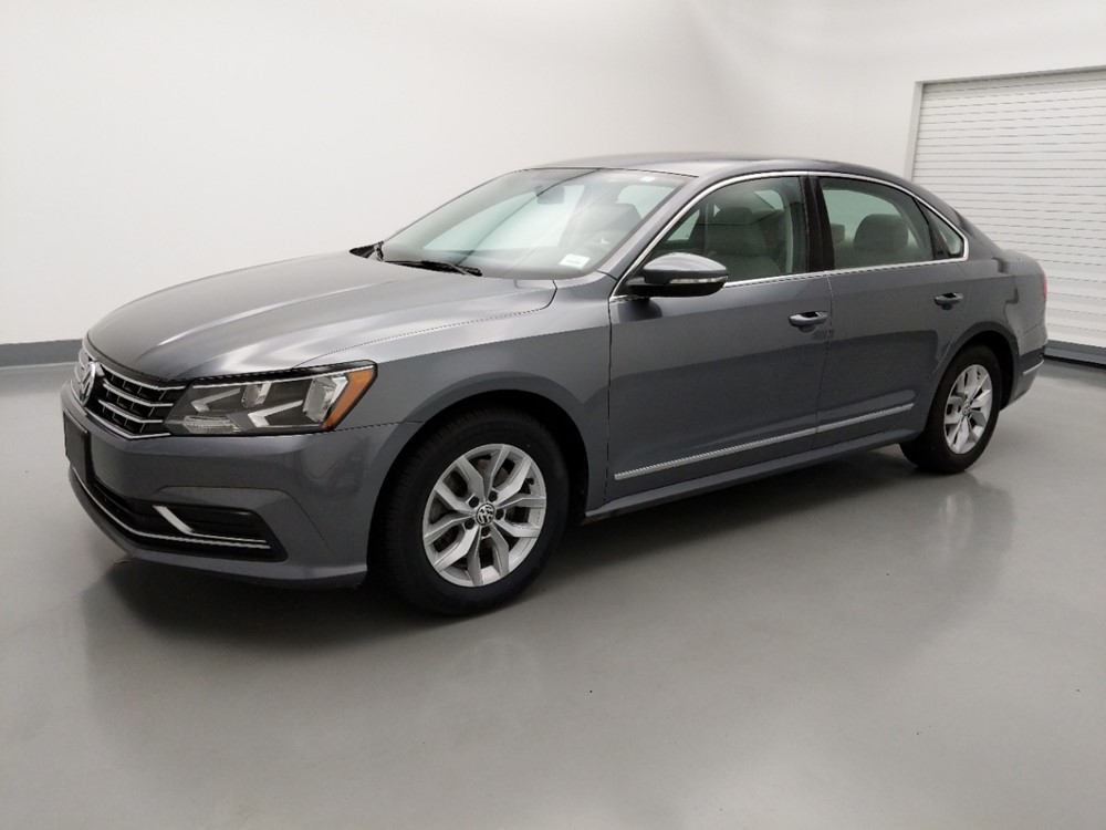 2016 Volkswagen Passat - Driver Front Side