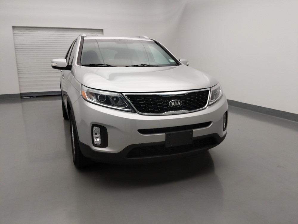 2015 Kia Sorento - Passenger Front Hood