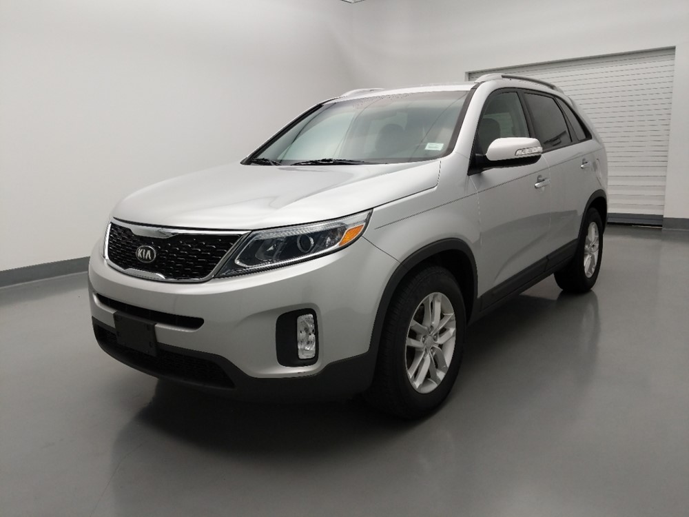 2015 Kia Sorento - Driver Front Bumper