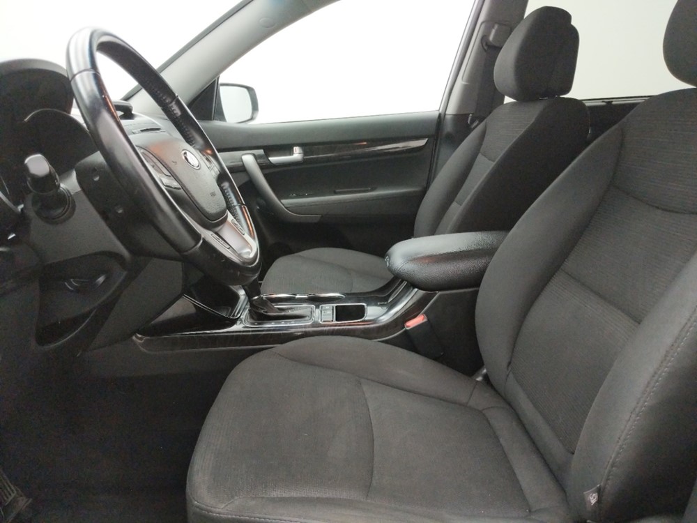2015 Kia Sorento - Driver Front Seat