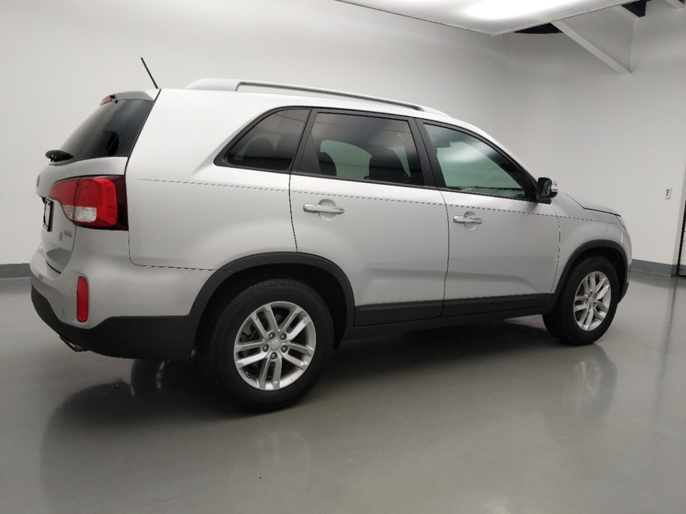 2015 Kia Sorento - Passenger Rear Side