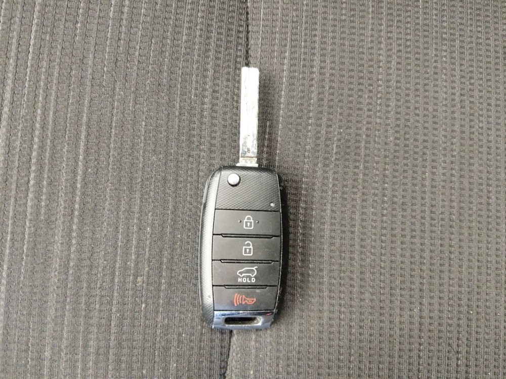 2015 Kia Sorento - Keys