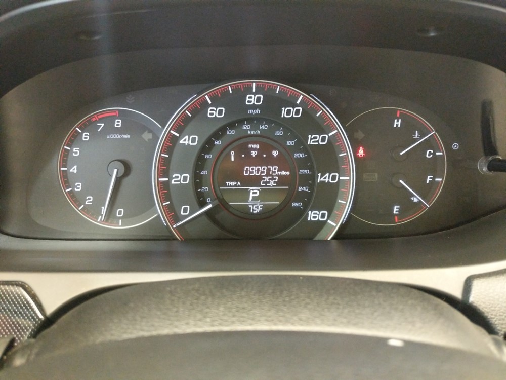2014 Honda Accord - Odometer Close Up