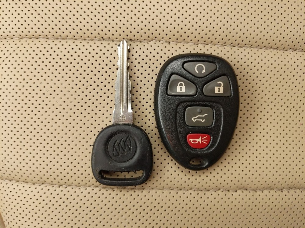 2012 Buick Enclave - Keys
