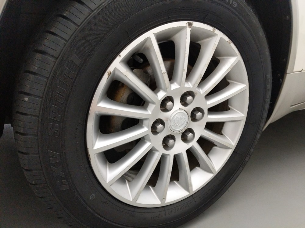 2012 Buick Enclave - Wheel