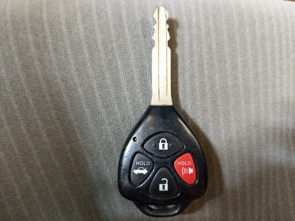 2011 Toyota Corolla - Keys