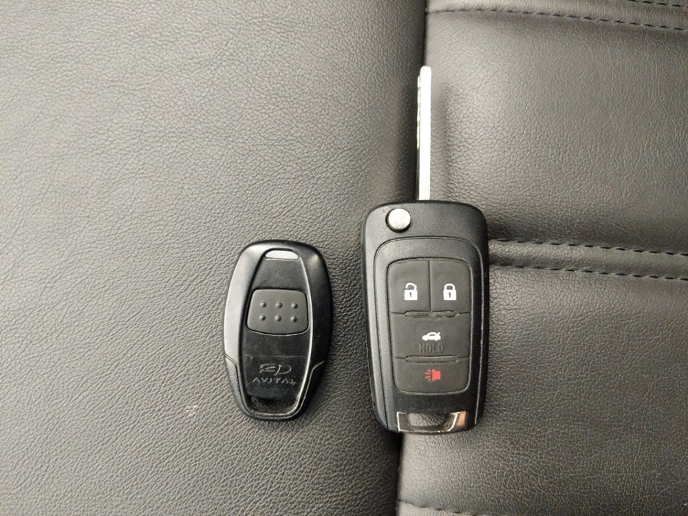 2016 Buick Regal - Keys