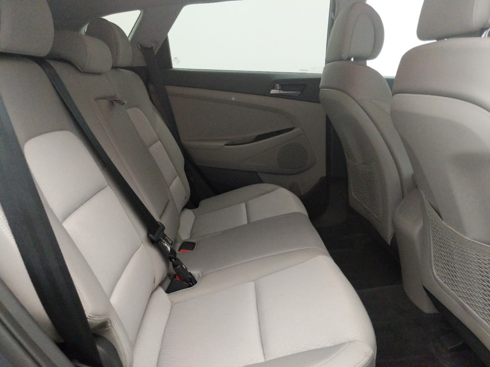 2016 Hyundai Tucson - Passenger Rear Seat