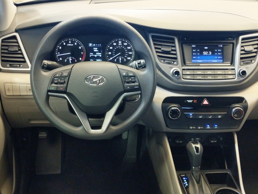 2016 Hyundai Tucson - Driver Dash