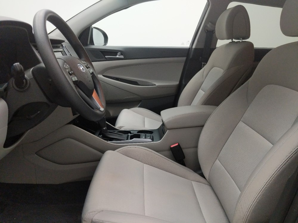 2016 Hyundai Tucson - Driver Front Seat