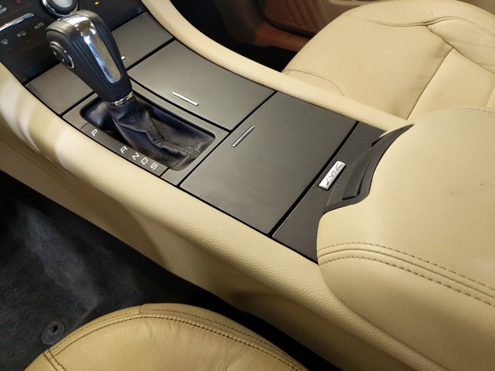 2015 Ford Taurus - Center Console/Cup Holders