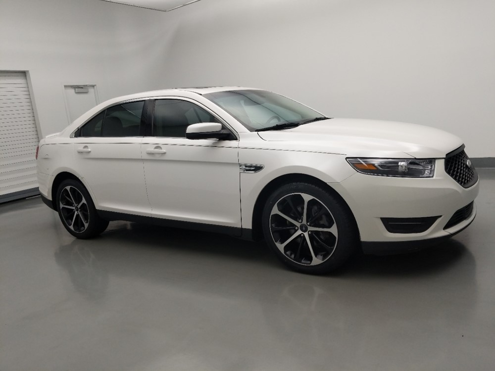 2015 Ford Taurus - Passenger Front Side