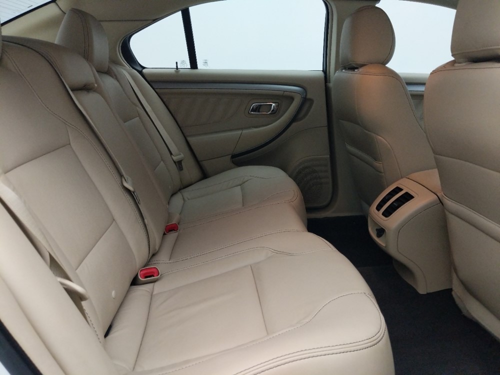 2015 Ford Taurus - Passenger Rear Seat