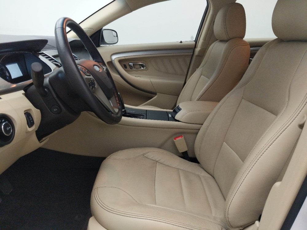 2015 Ford Taurus - Driver Front Seat
