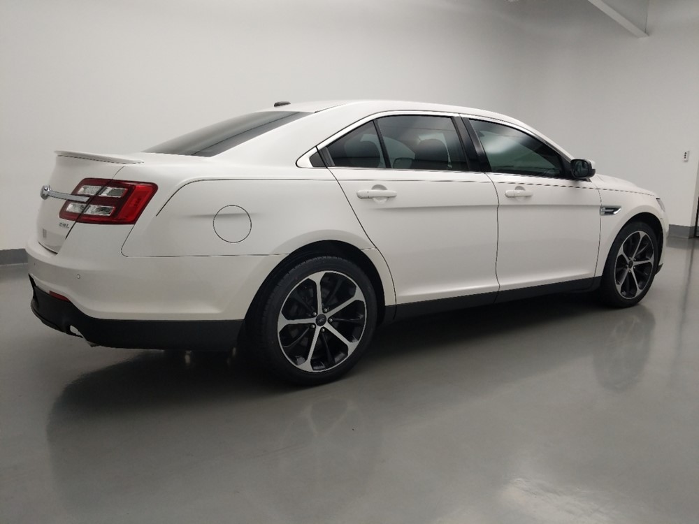 2015 Ford Taurus - Passenger Rear Side