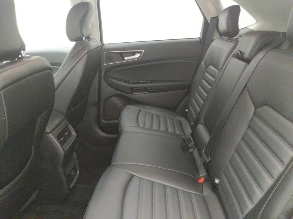 2016 Ford Edge - Driver Rear Seat