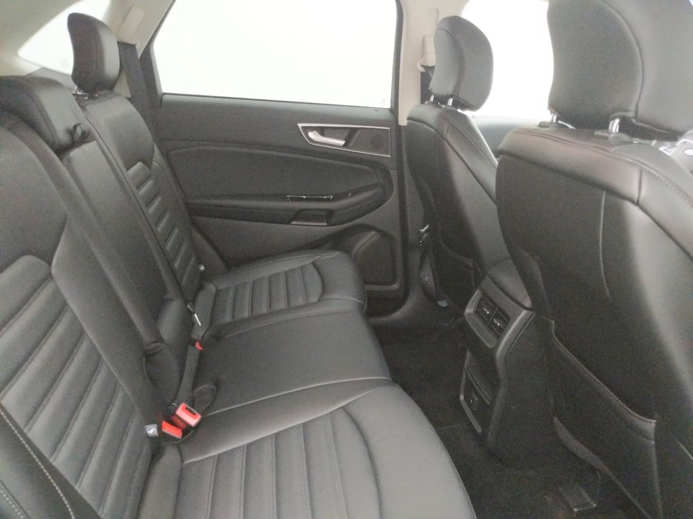 2016 Ford Edge - Passenger Rear Seat