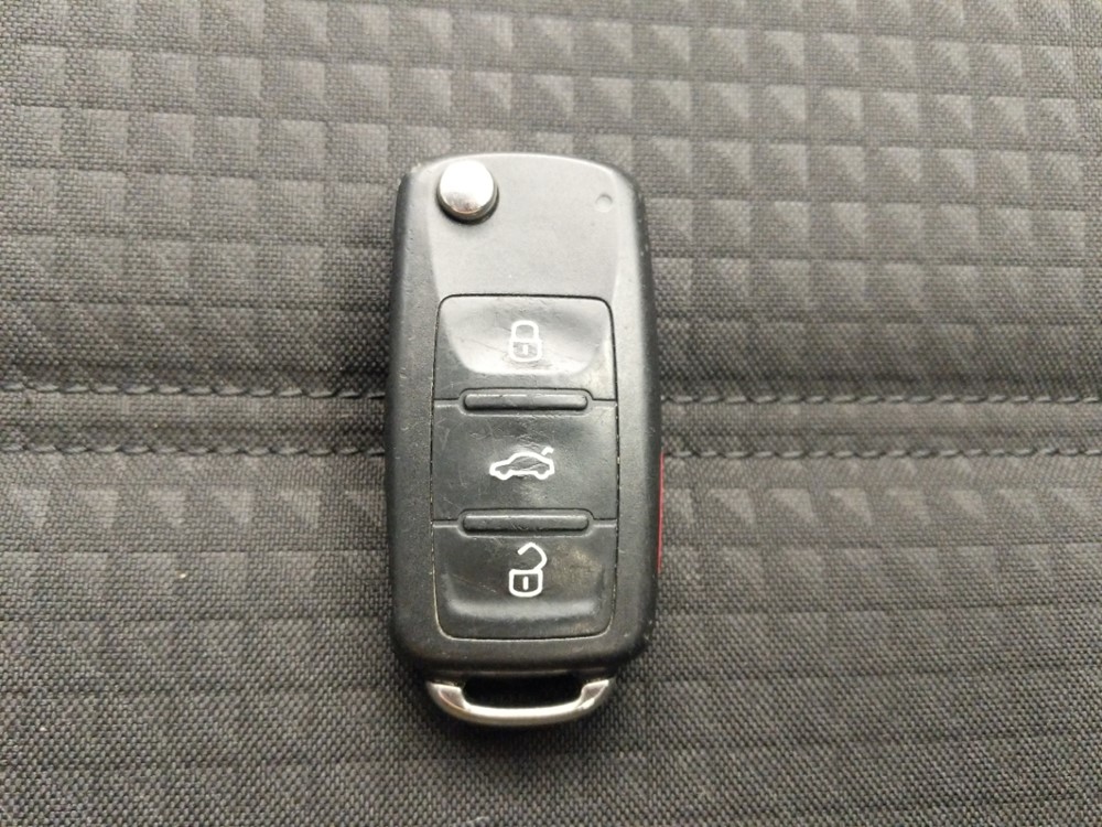 2015 Volkswagen Jetta - Keys