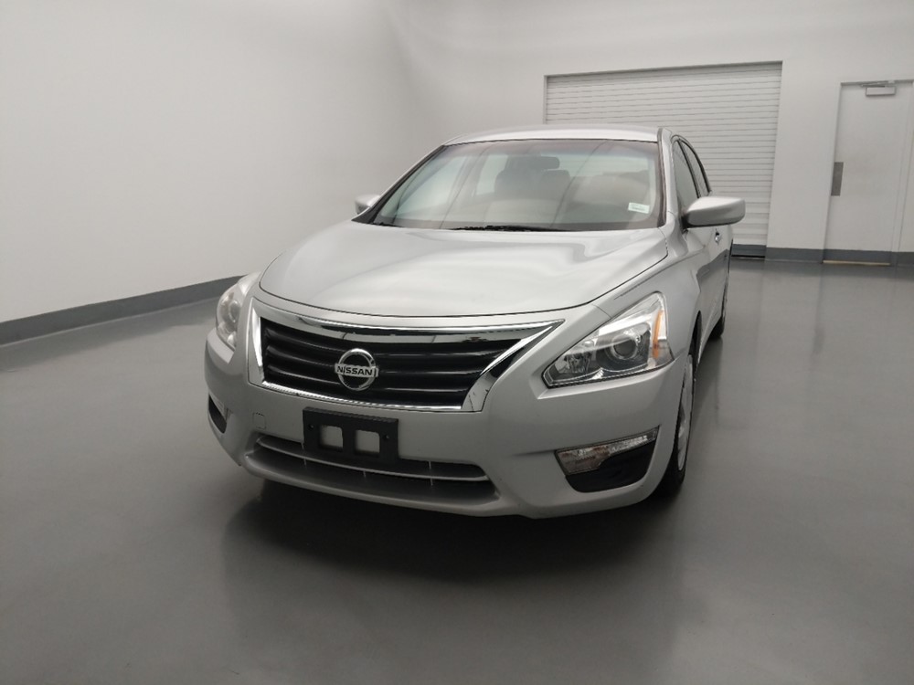 2015 Nissan Altima - Driver Front Hood