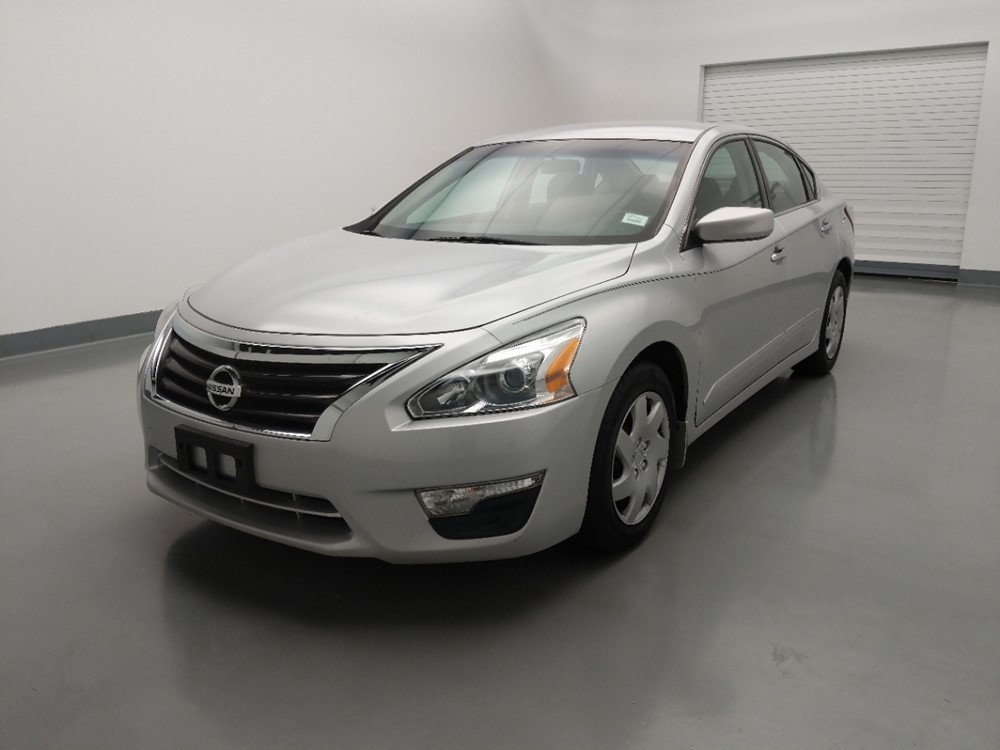 2015 Nissan Altima - Driver Front Bumper