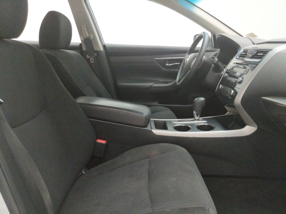 2015 Nissan Altima - Passenger Front Seat
