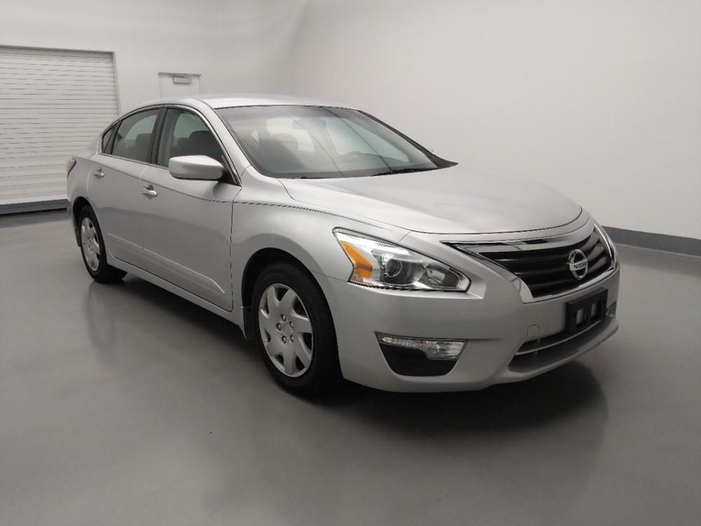 2015 Nissan Altima - Passenger Front Bumper