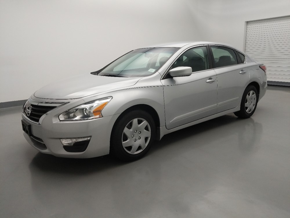 2015 Nissan Altima - Driver Front Side