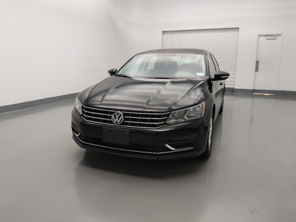 2016 Volkswagen Passat - Driver Front Hood