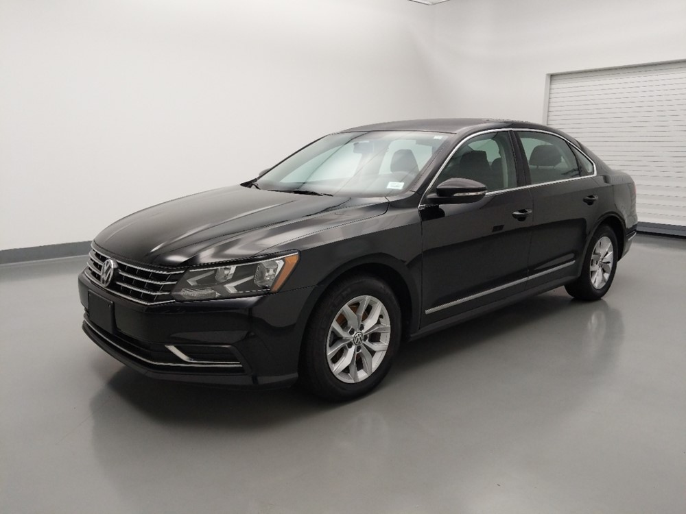 2016 Volkswagen Passat - Driver Front Side